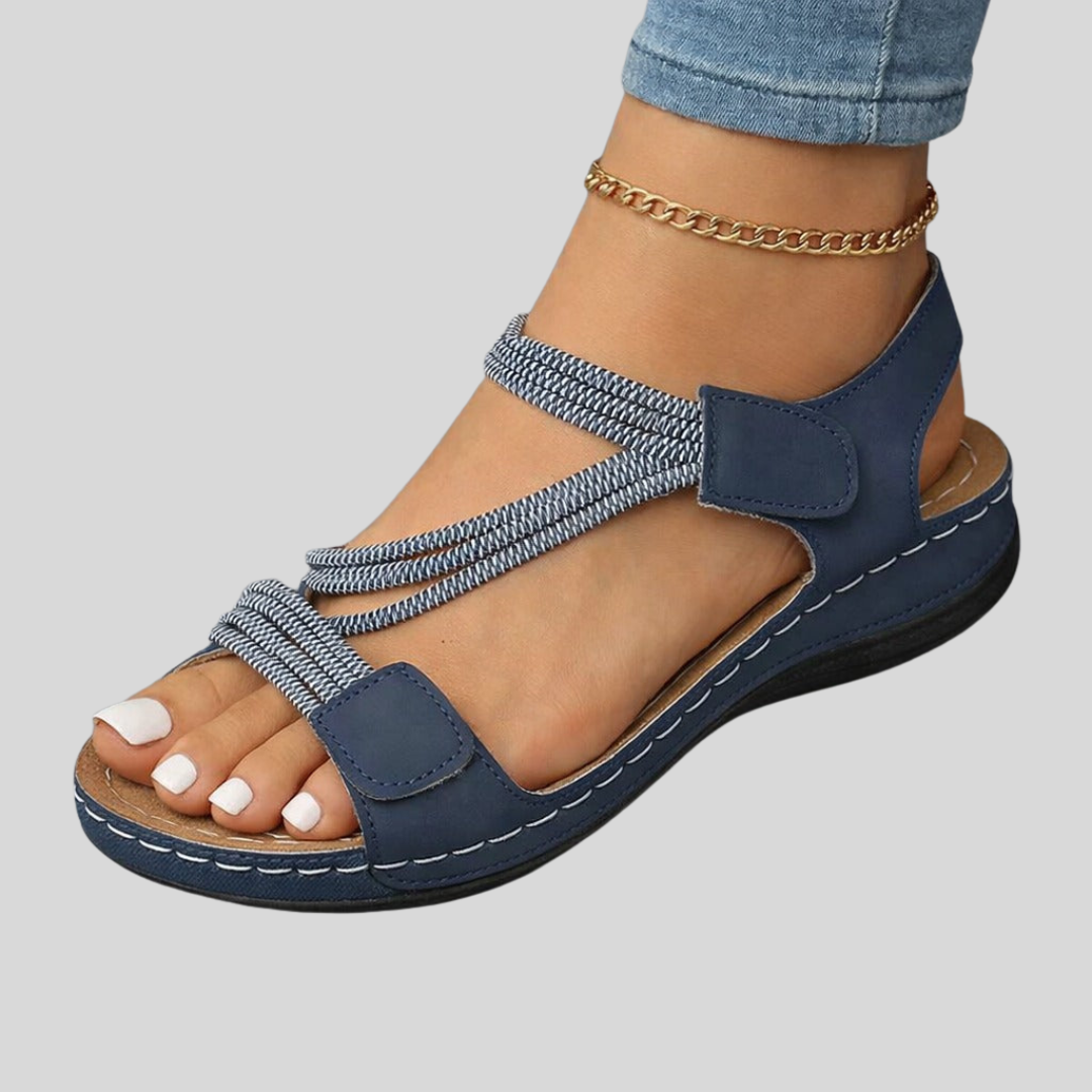 Alana – Sandale compensée, design tressé élégant et confort optimal